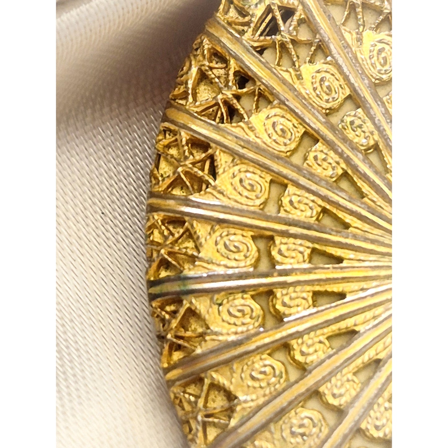 Antique Gold Tone Filigree Guilloche Enamel Photo Locket Pendant