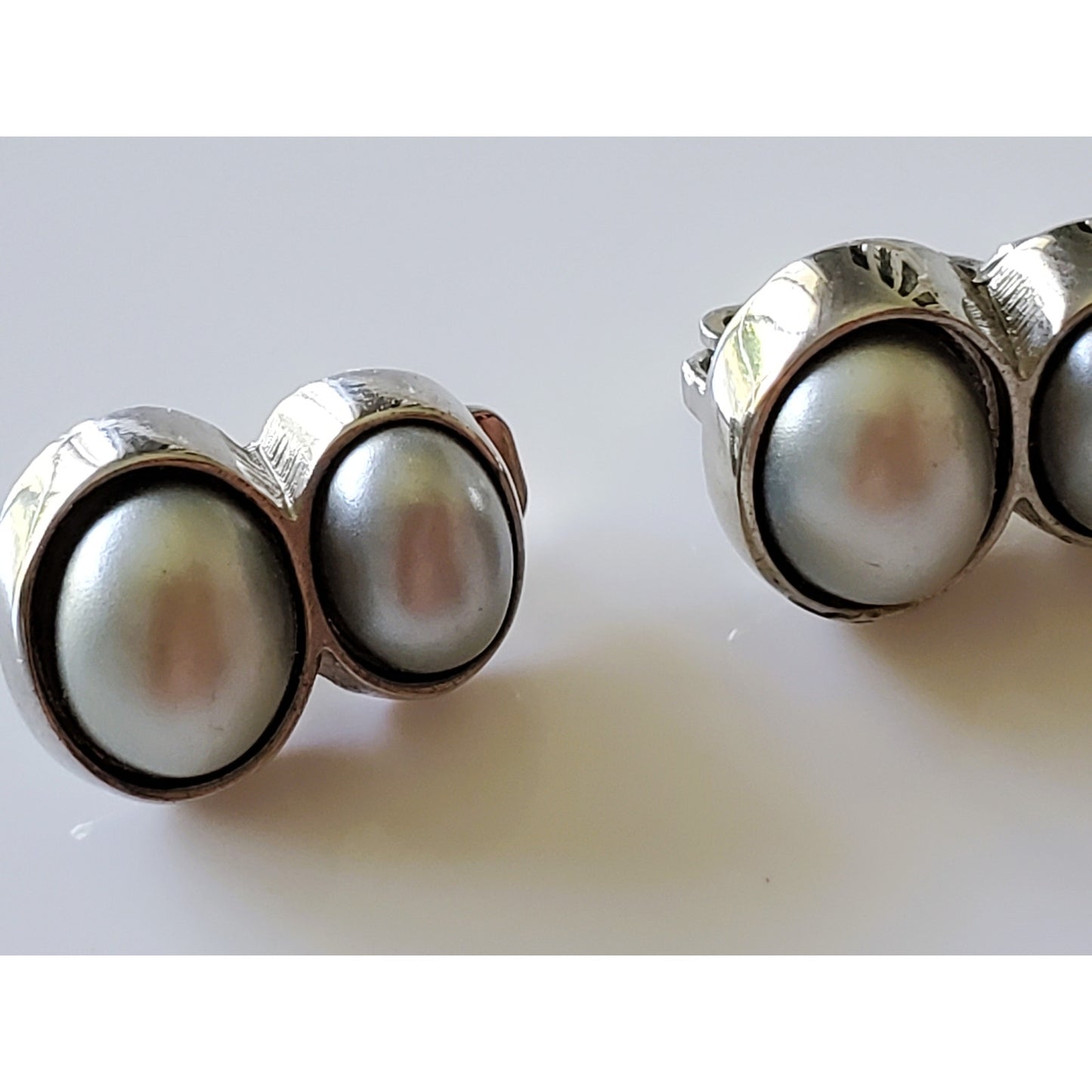 Vintage Pair of Silver Tone Pearl Earrings