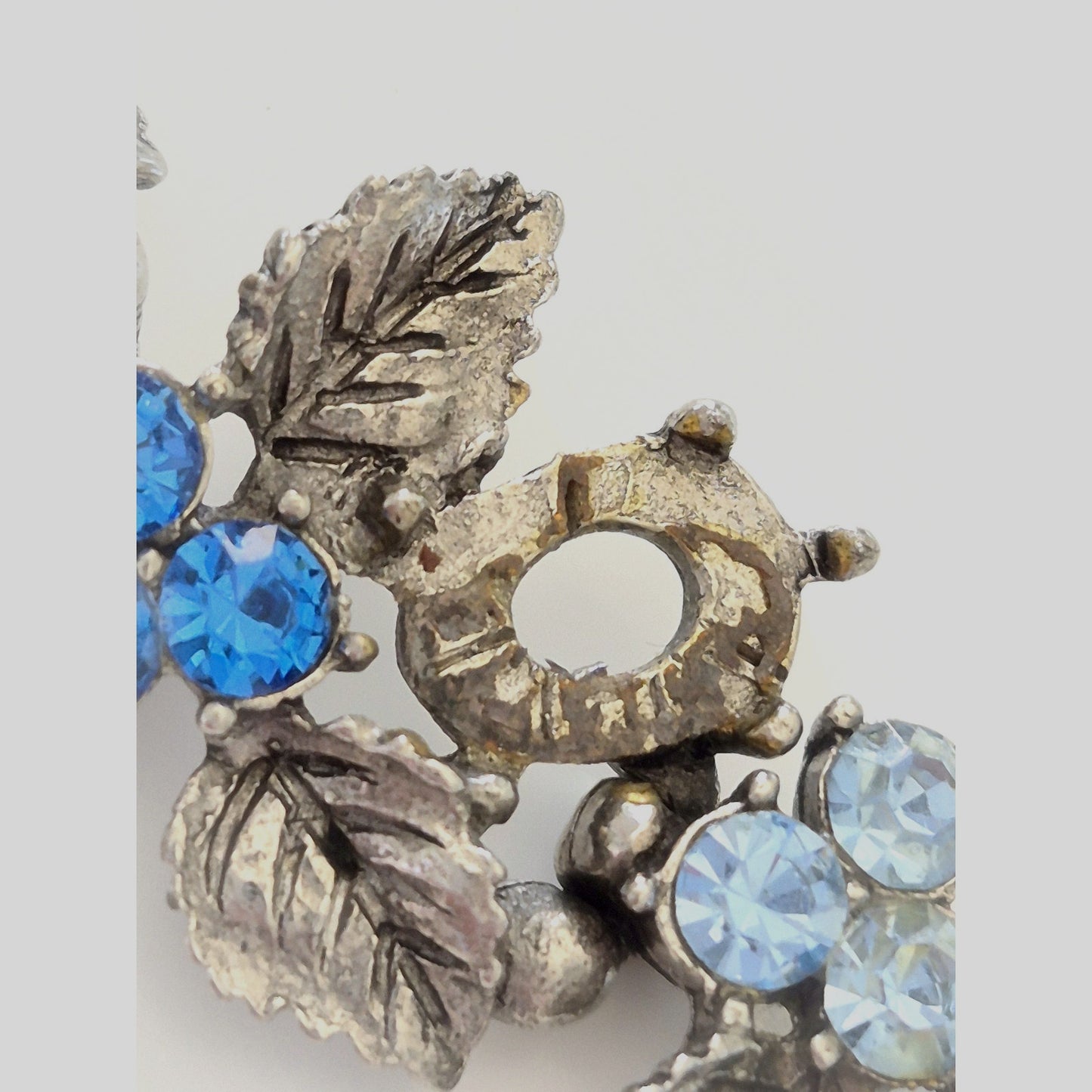 Vintage Art Designer Blue Carbochan Floral Bracelet