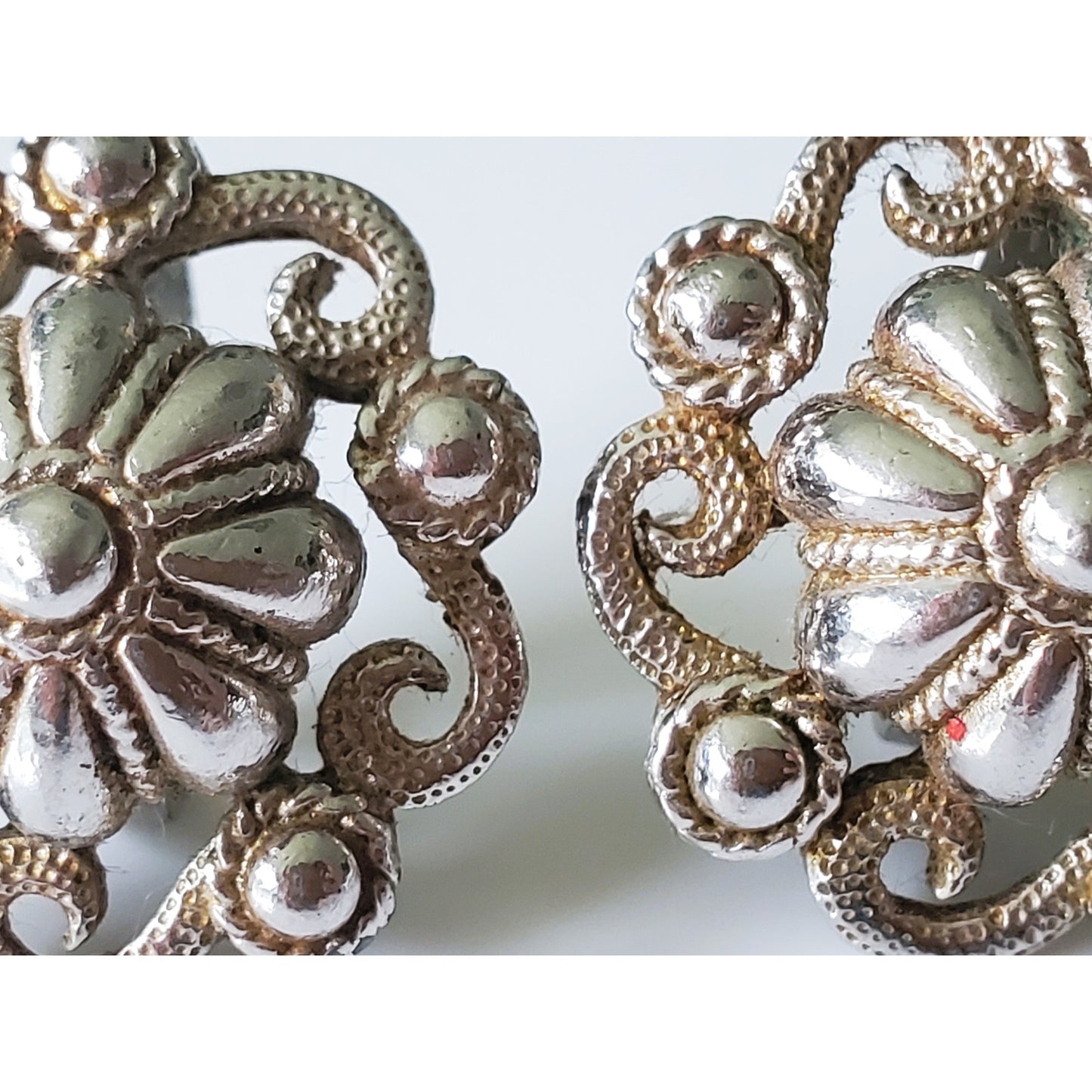 Vintage Silver Crown Trifari Clip On Earrings