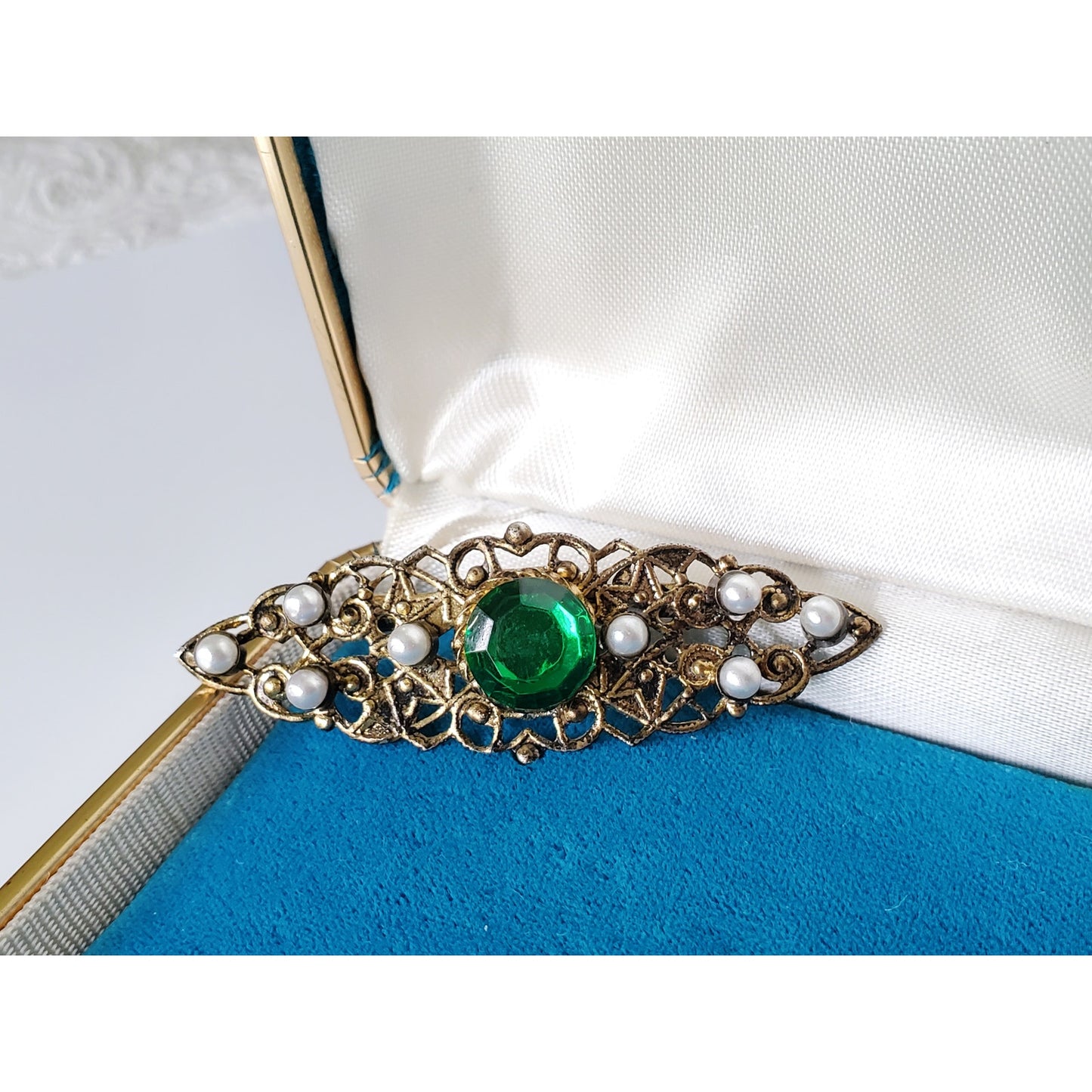 Vintage Art Deco Filigree Green Stone and Pearl Brooch