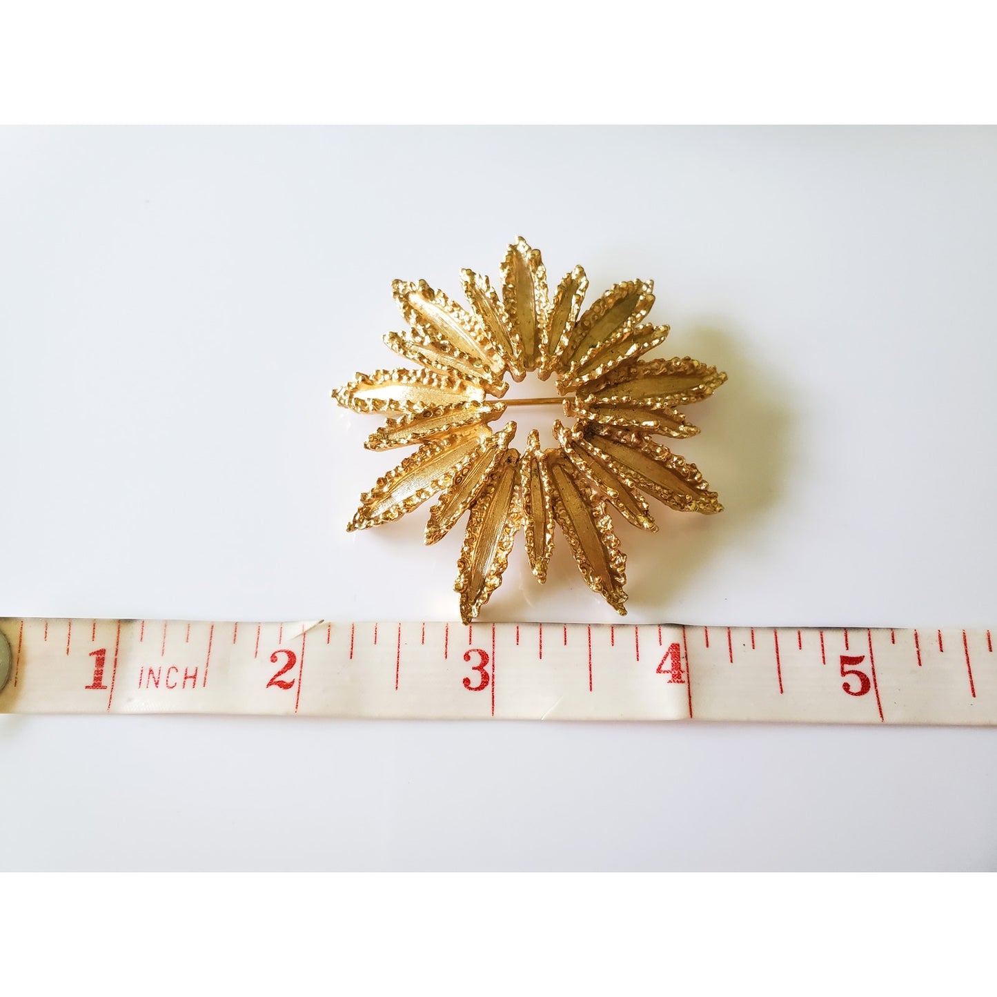 Vintage Avon Starburst Gold Tone Floral Jewelry Set