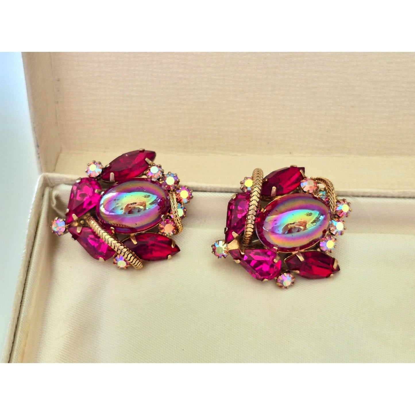 Vintage Mid-Century Gold Ribbon Rope Rink Red AB Clip-on Earrings