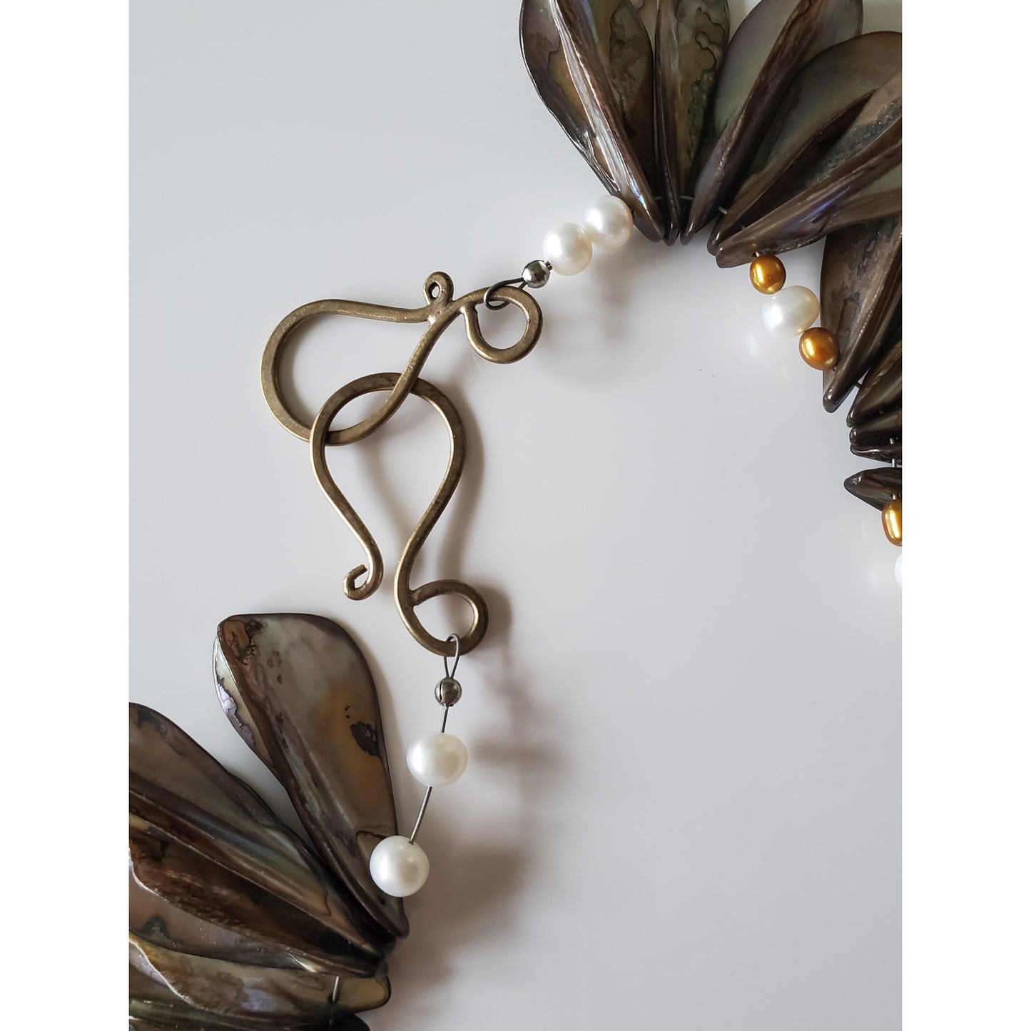 Beautiful Brown Shell and Fresh Water Pearl Necklace
