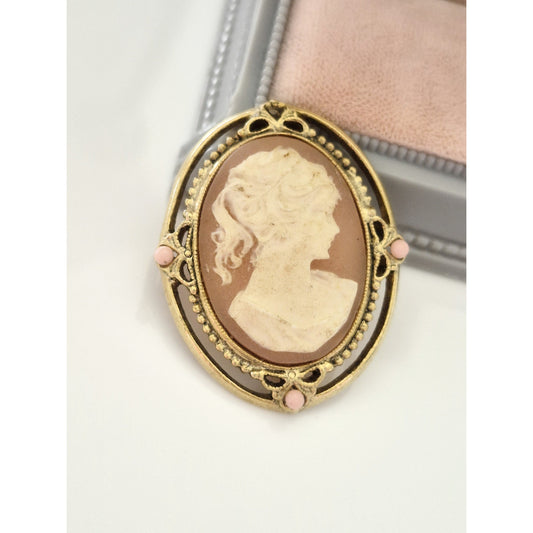 Vintage Victorian Carved Resin Cameo Brooch