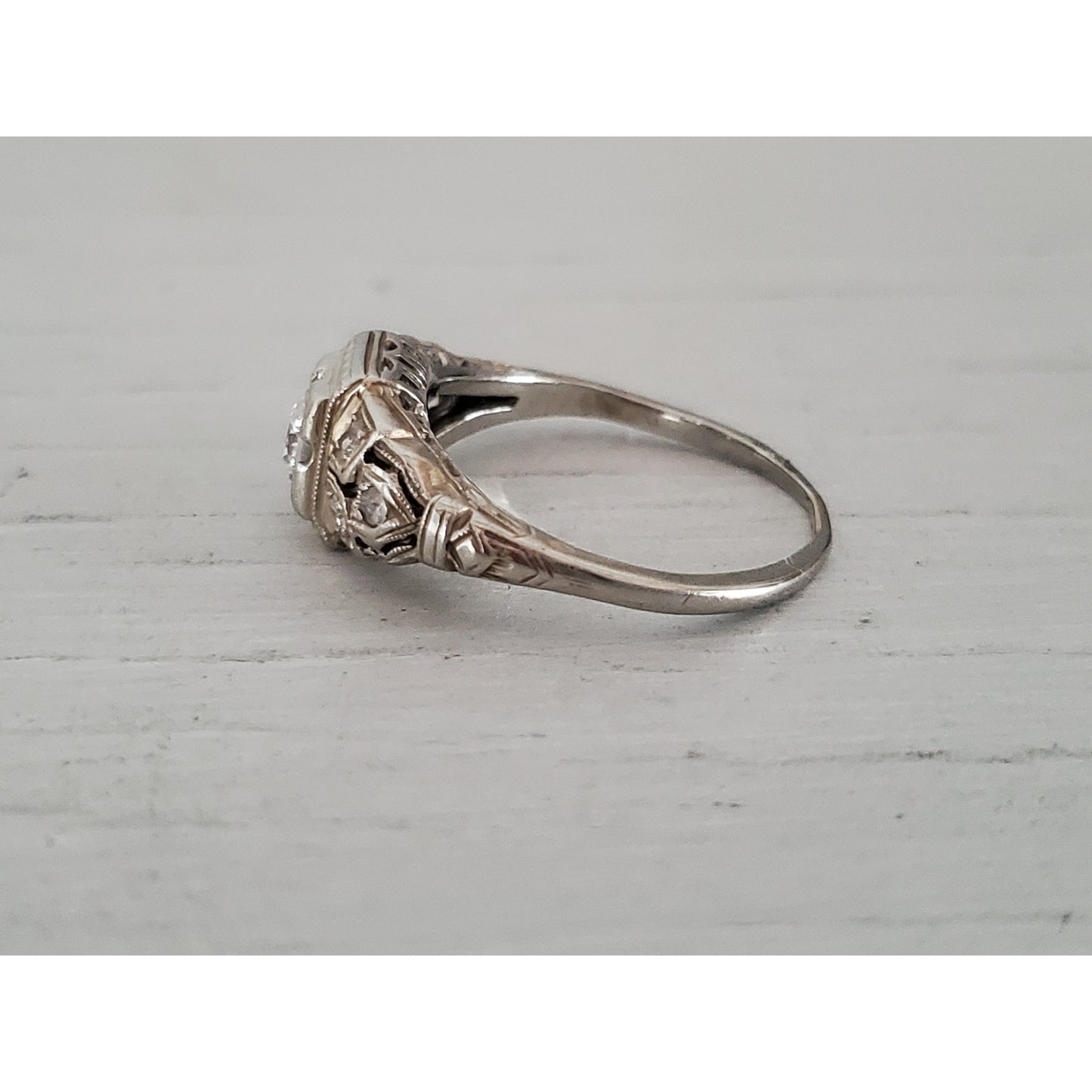 Vintage 1920s Art Deco 14K White Gold Diamond Ring