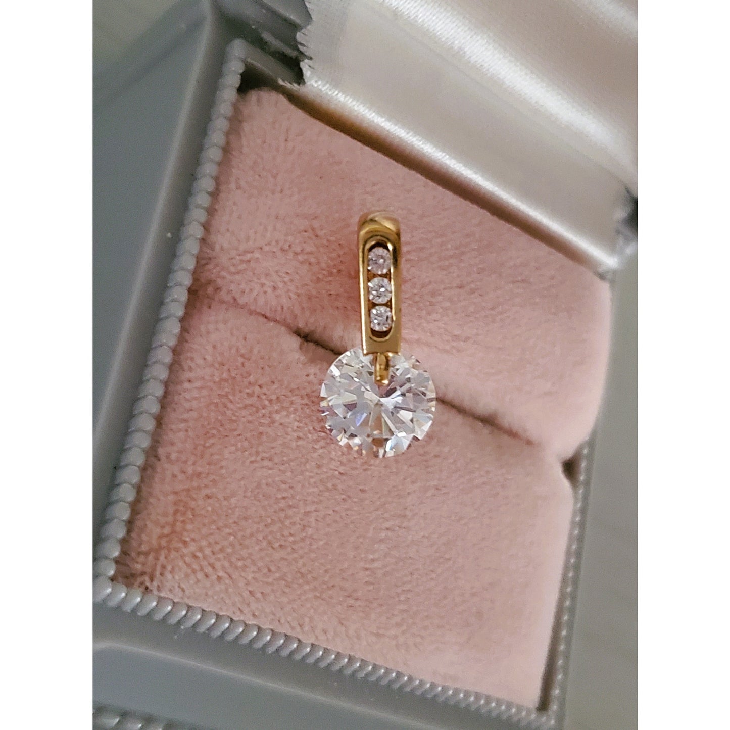 Vintage 14K Yellow Gold Cubic Zirconia Statement Drop Pendant
