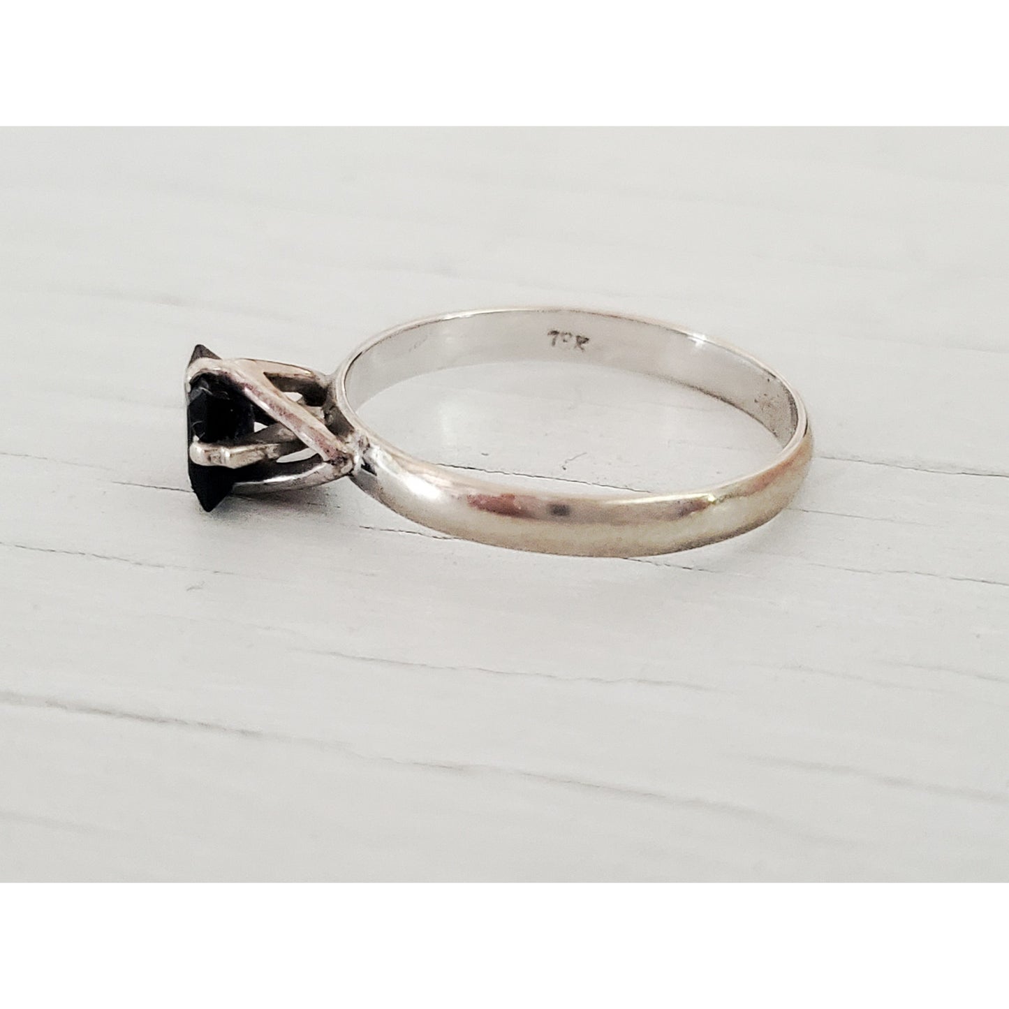 Vintage 18K White Gold Square Cut Sapphire Solitaire Ring