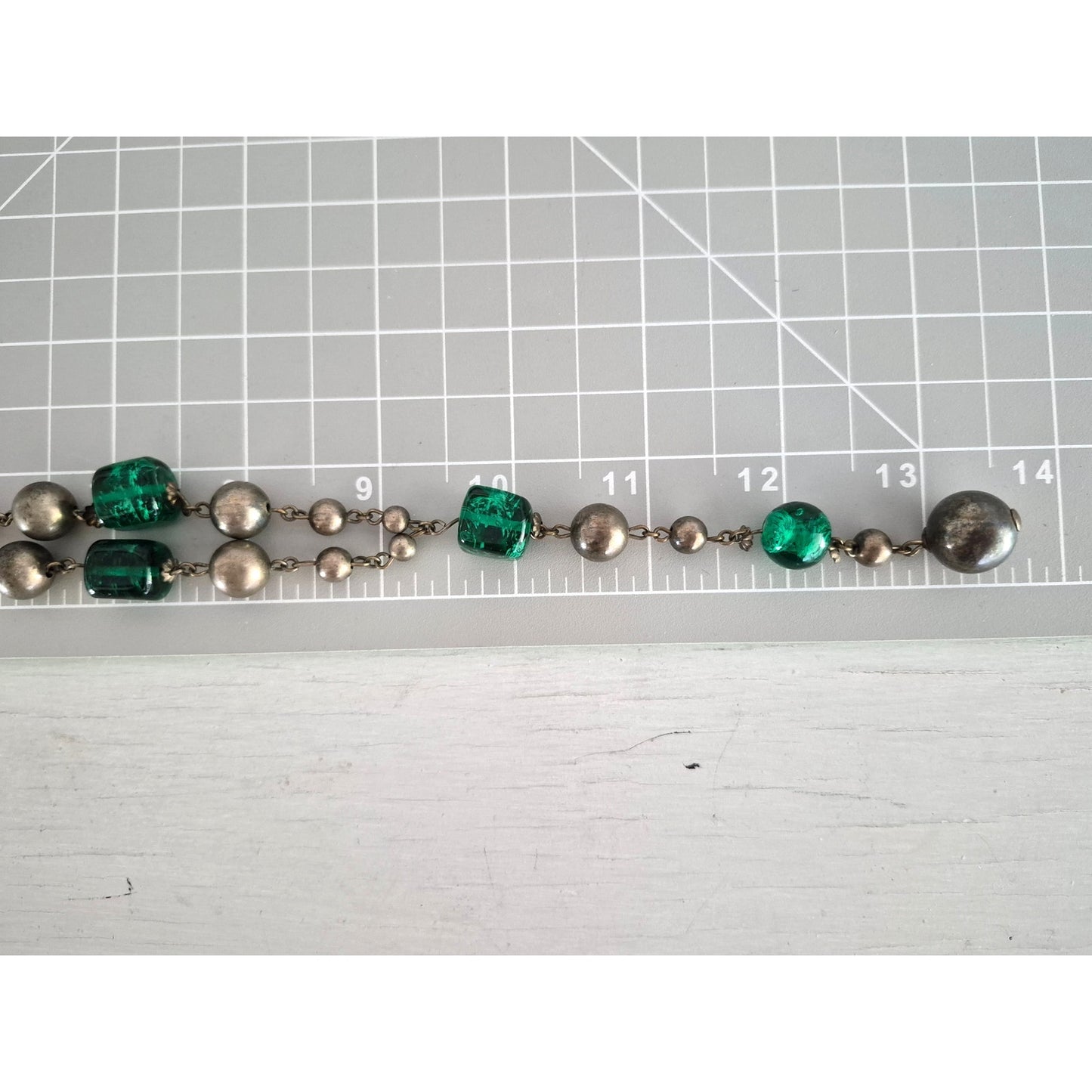 Vintage Green Glass and Silver Pearl Lariat Necklace