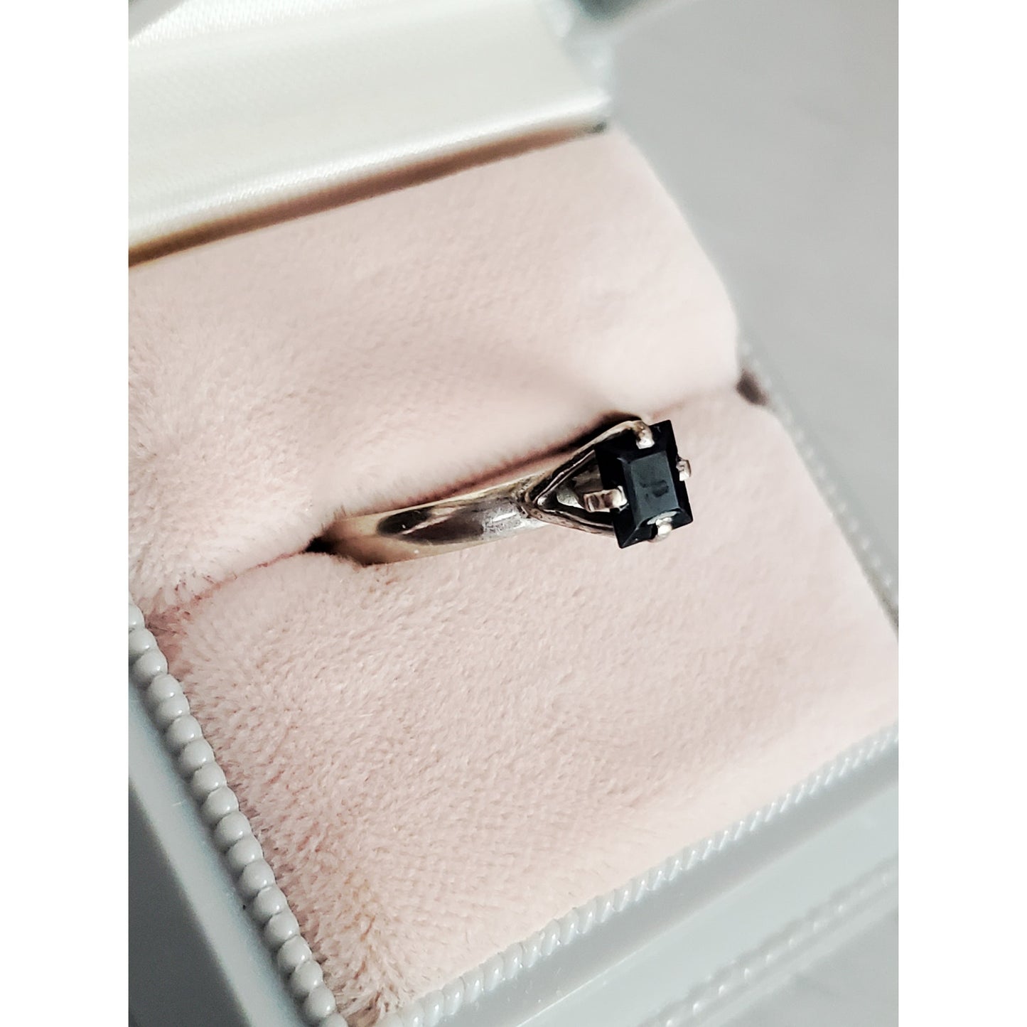 Vintage 18K White Gold Square Cut Sapphire Solitaire Ring