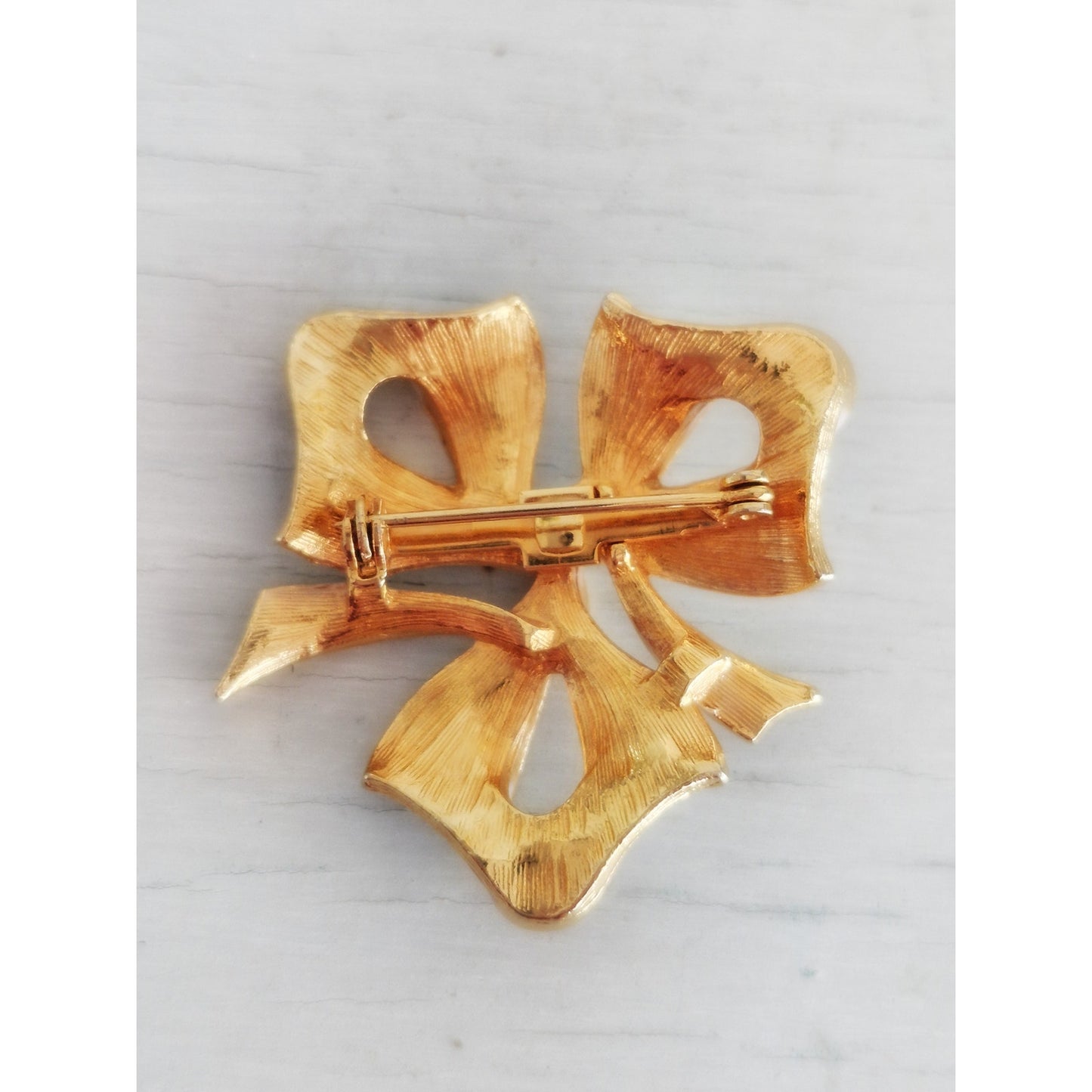 Vintage White and Gold-tone Bow-Tie Pin Brooch