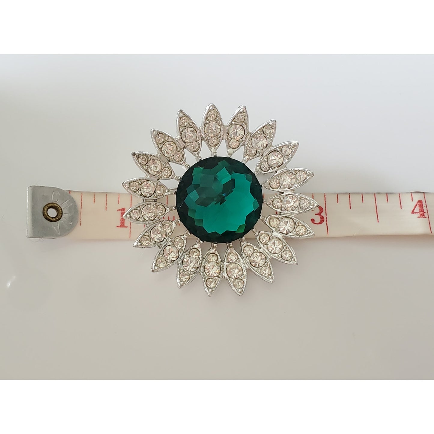 Vintage Sarah Coventry Green Emerald and Clear Sunflower Starburst Brooch