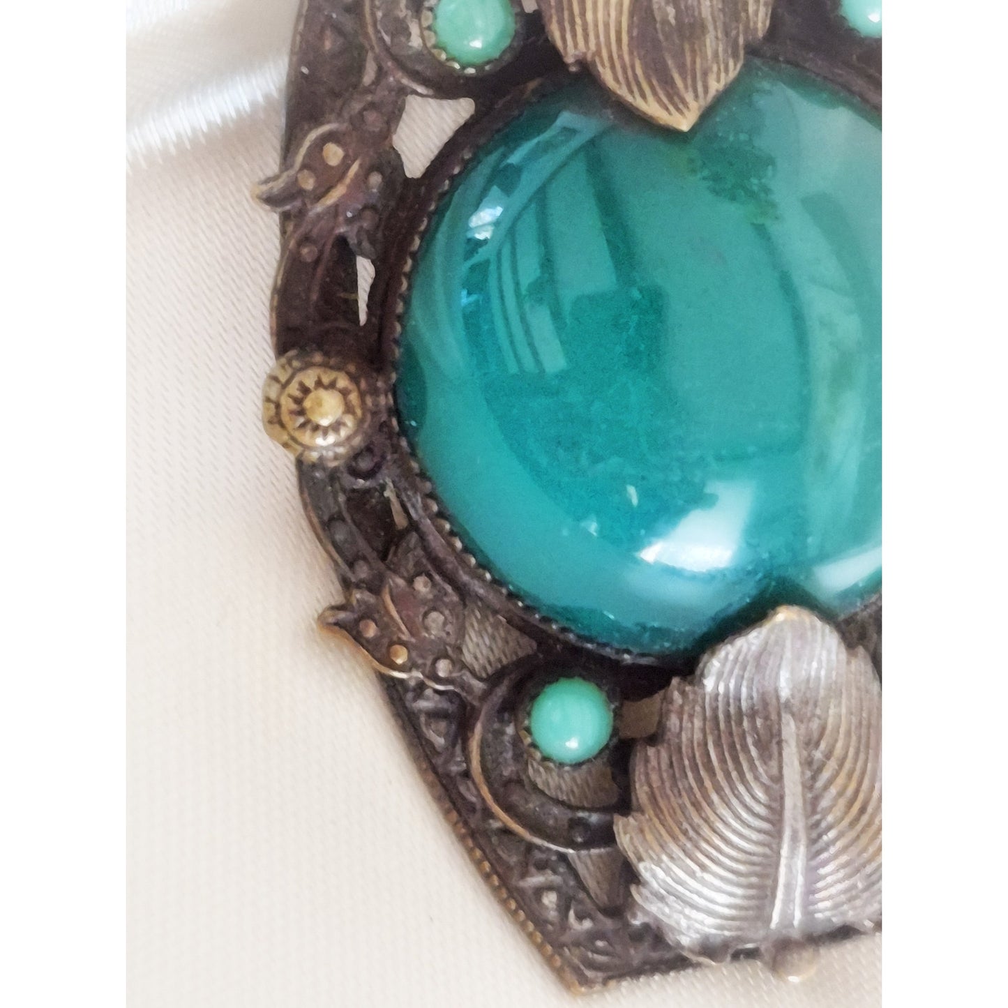 Vintage Art Deco Nouveau Peking Glass Czech Brooch