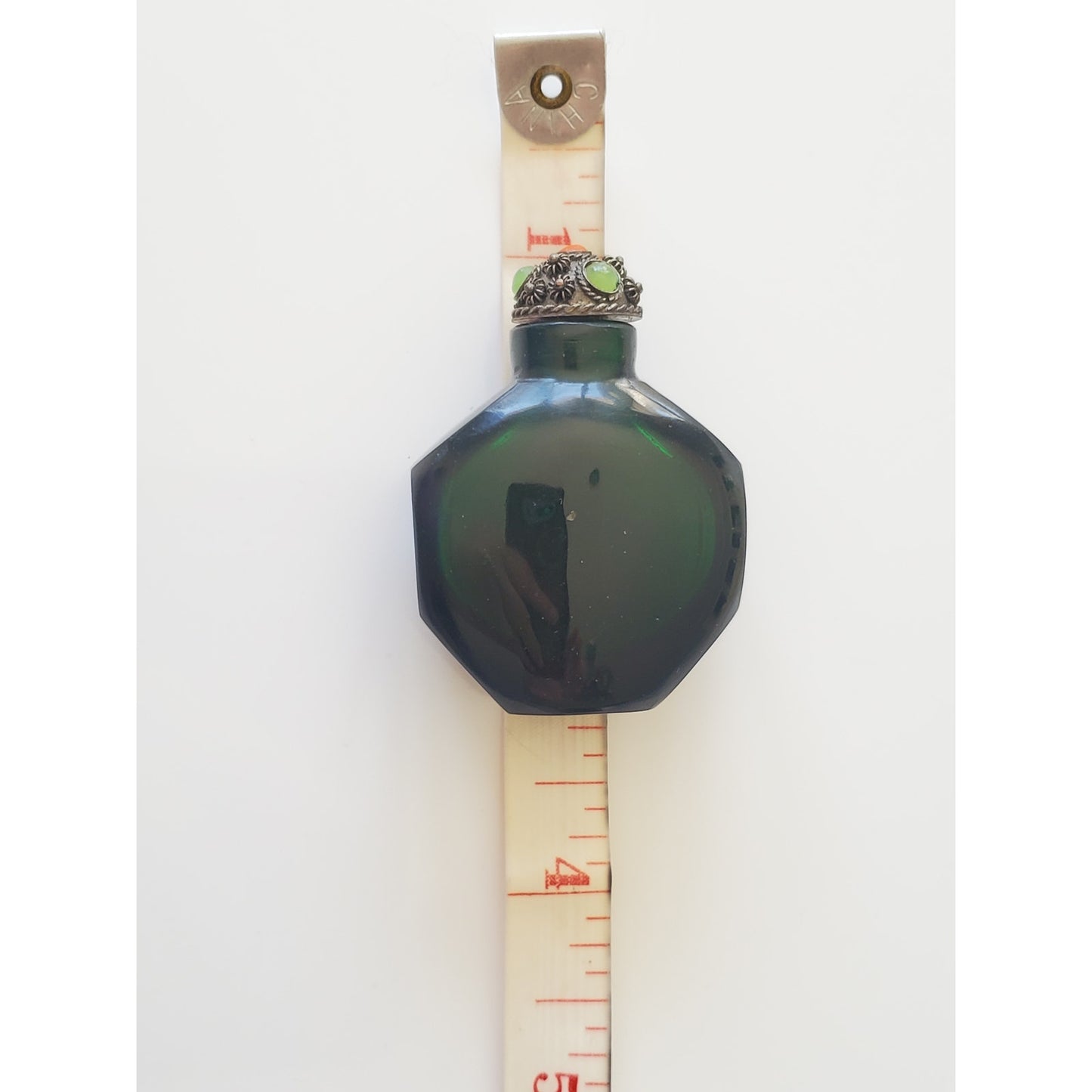 Vintage Emerald Green Chinese Snuff Bottle