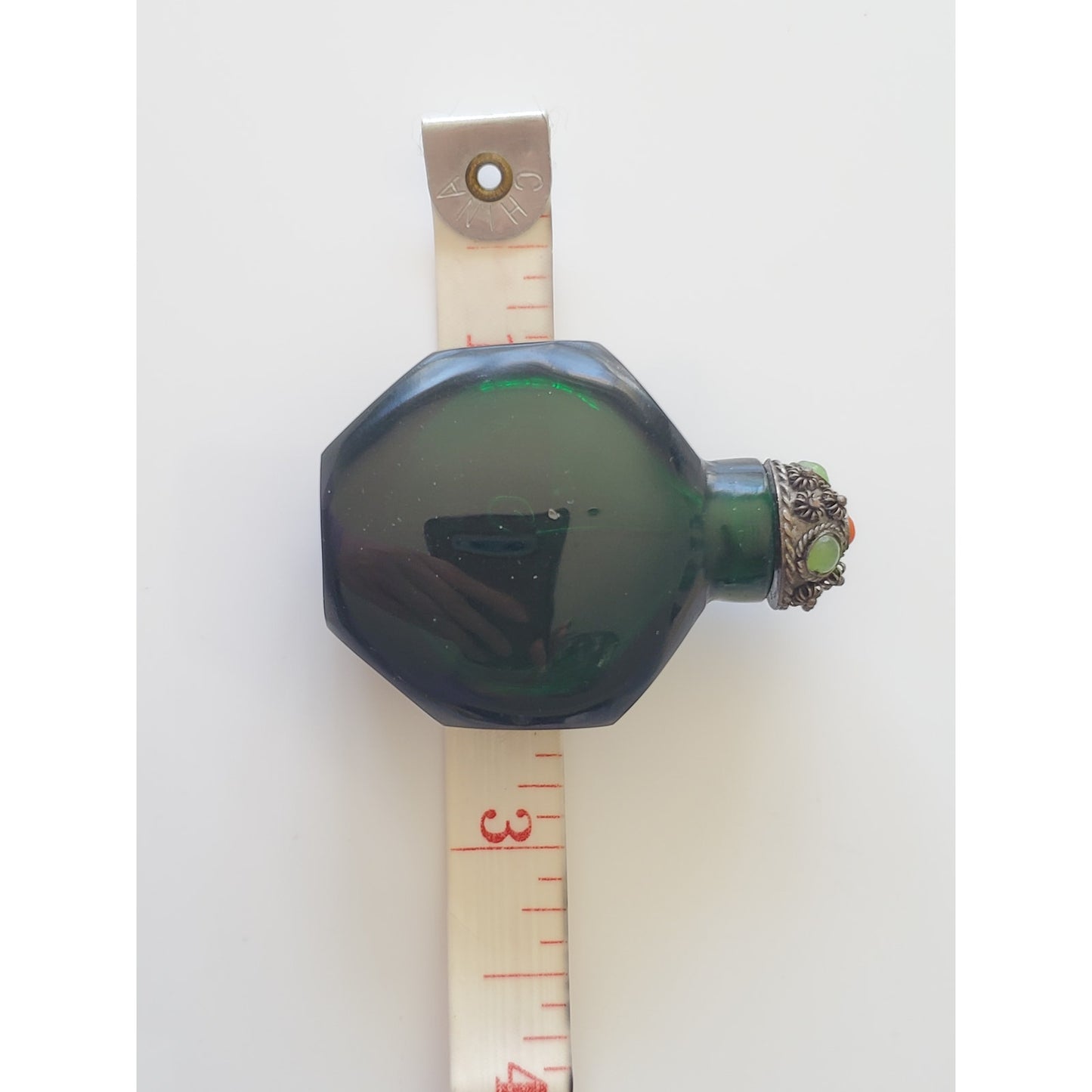 Vintage Emerald Green Chinese Snuff Bottle