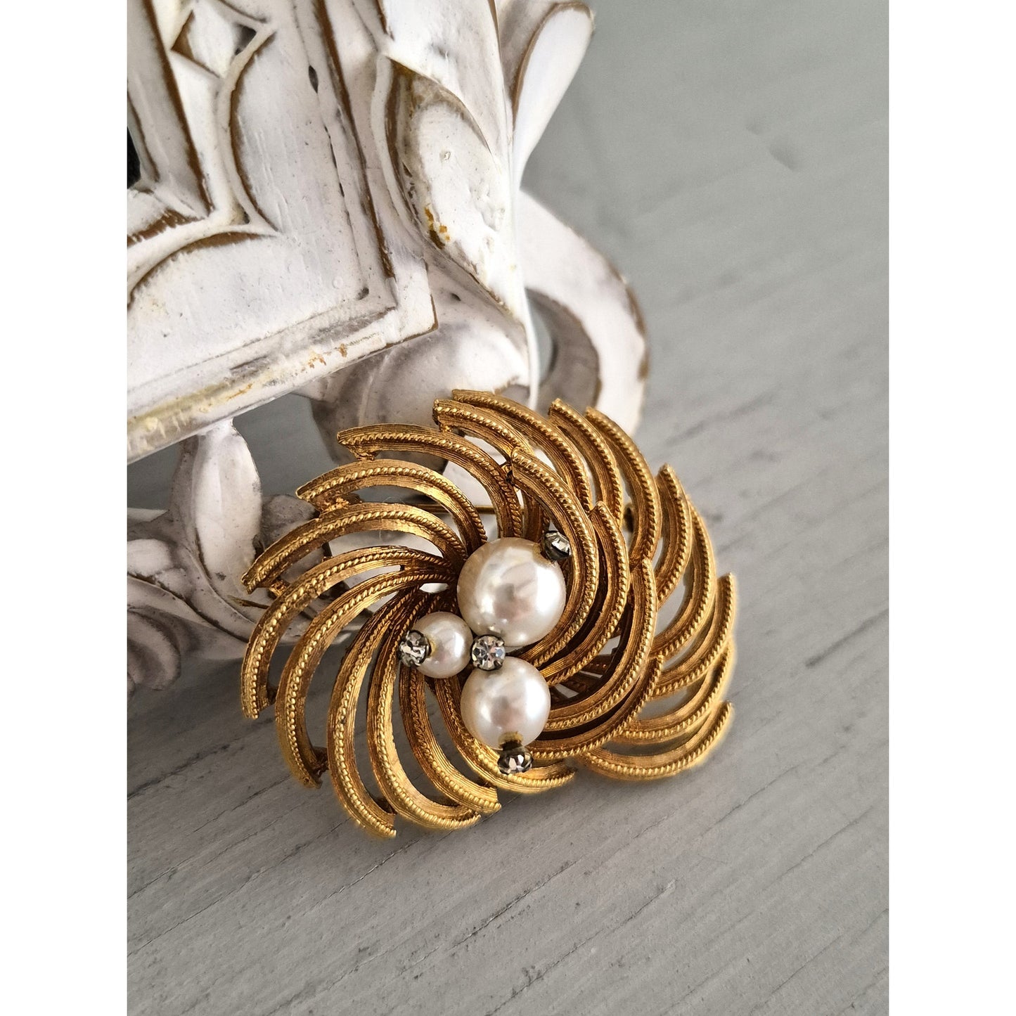 Vintage Gold-tone Faux Pearl Jewelry Set