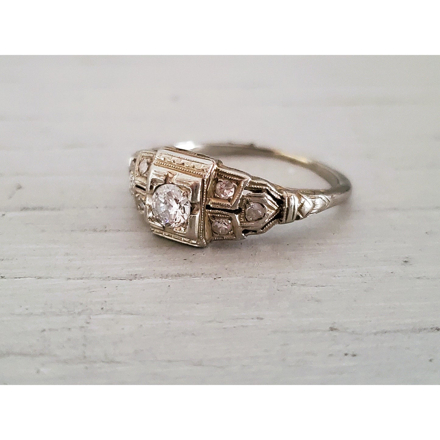 Vintage 1920s Art Deco 14K White Gold Diamond Ring