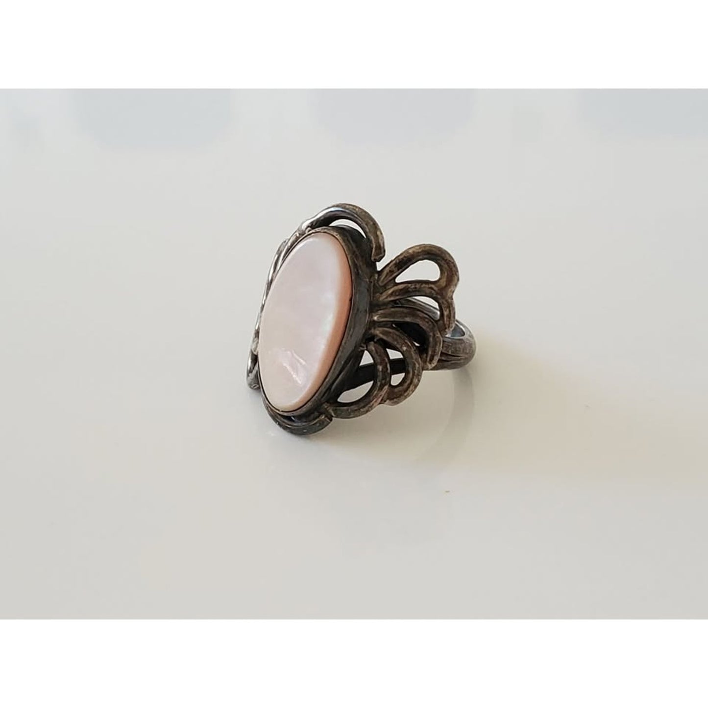 Vintage Southwestern Mother of Pearl Sterling Silver Bypass Ring