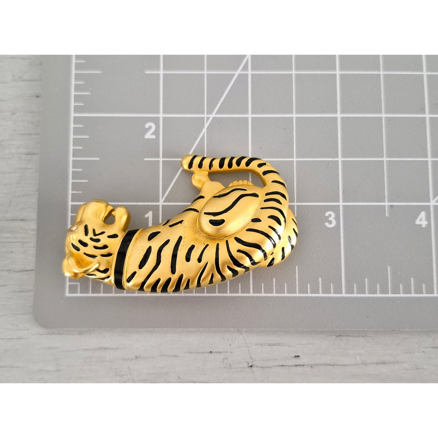 Vintage Gold Tone Tiger Brooch