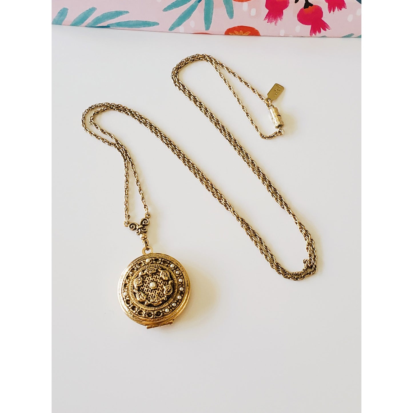 Vintage 1928 Locket Necklace