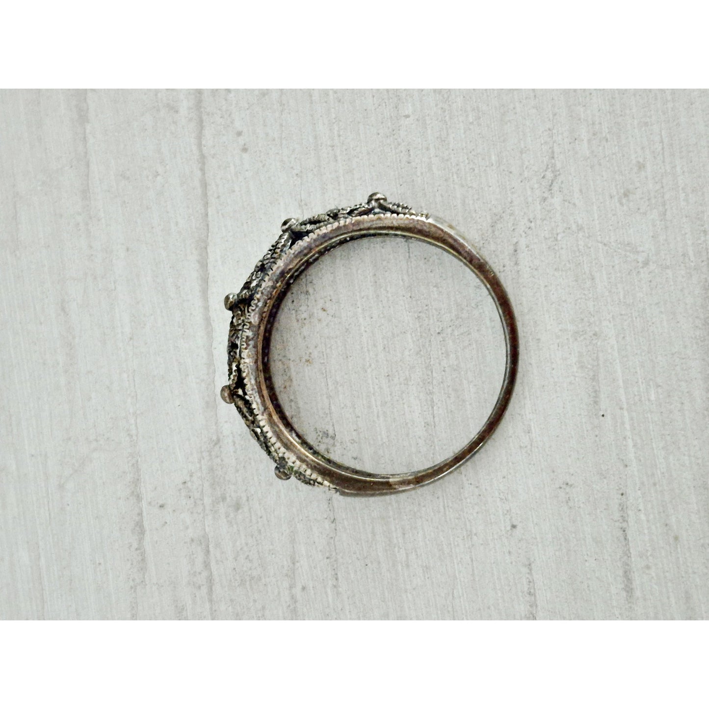 Vintage Sterling Silver Floral Dome Ring Band
