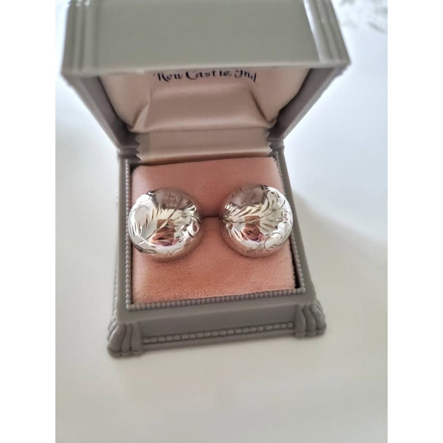 Vintage Sterling Silver Dome Diamond Cut Paisley Stud Earrings