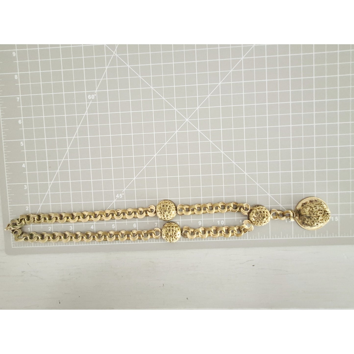 Vintage Dome Medallion Lariat Gold-tone Necklace