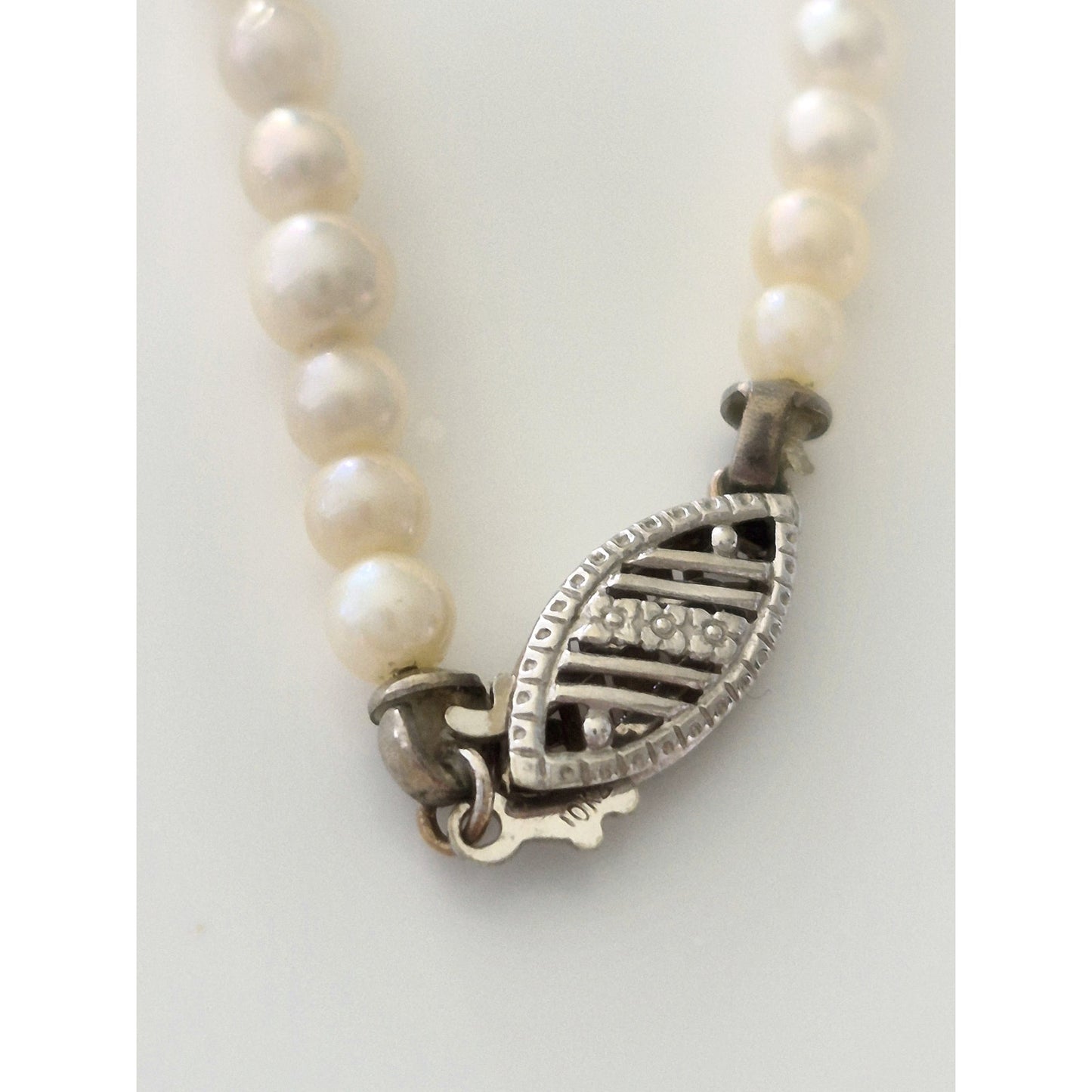 10K Gold Graduated Cultured Pearl Choker Necklace