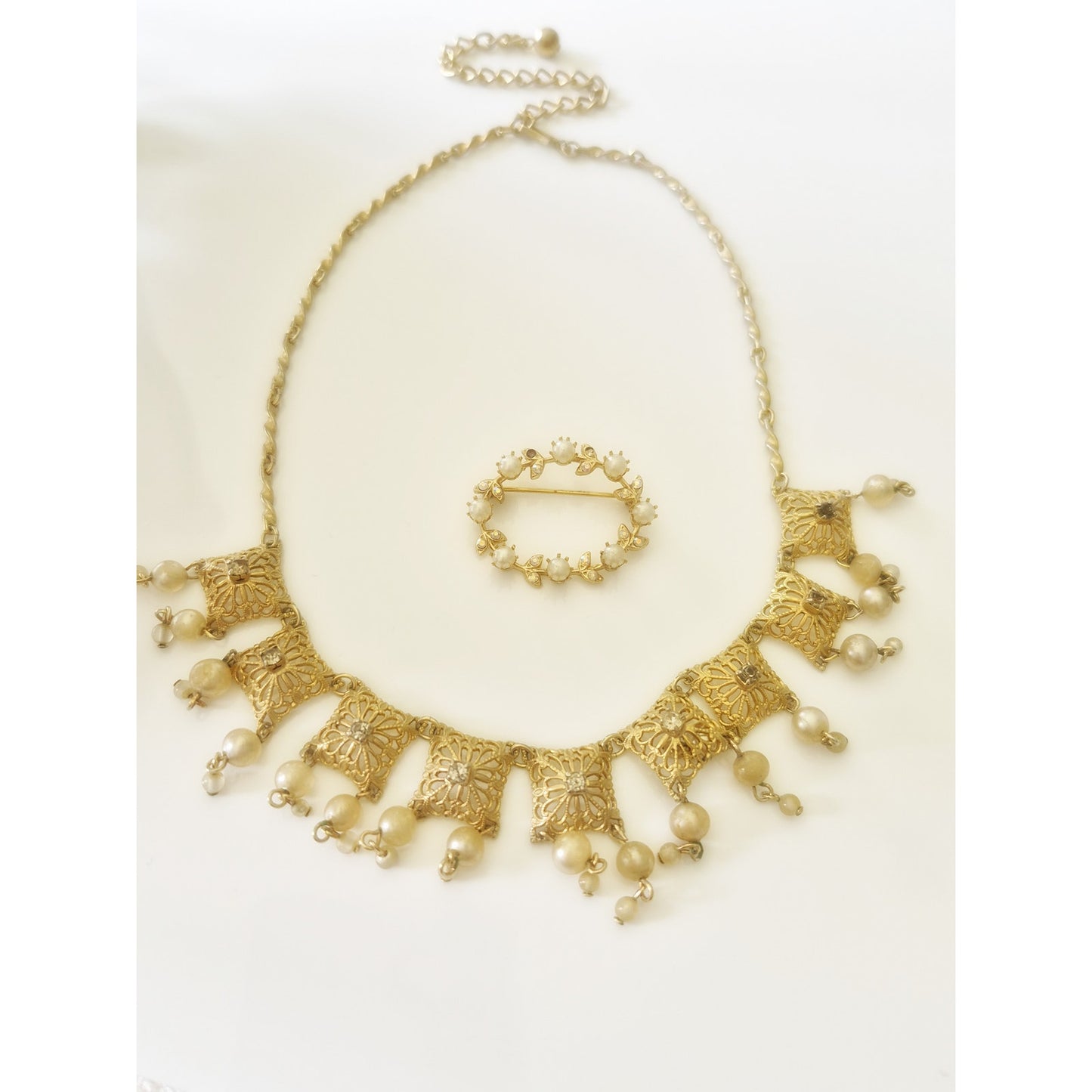 Vintage Gold Tone and Faux Pearl Necklace and Brooch Lot