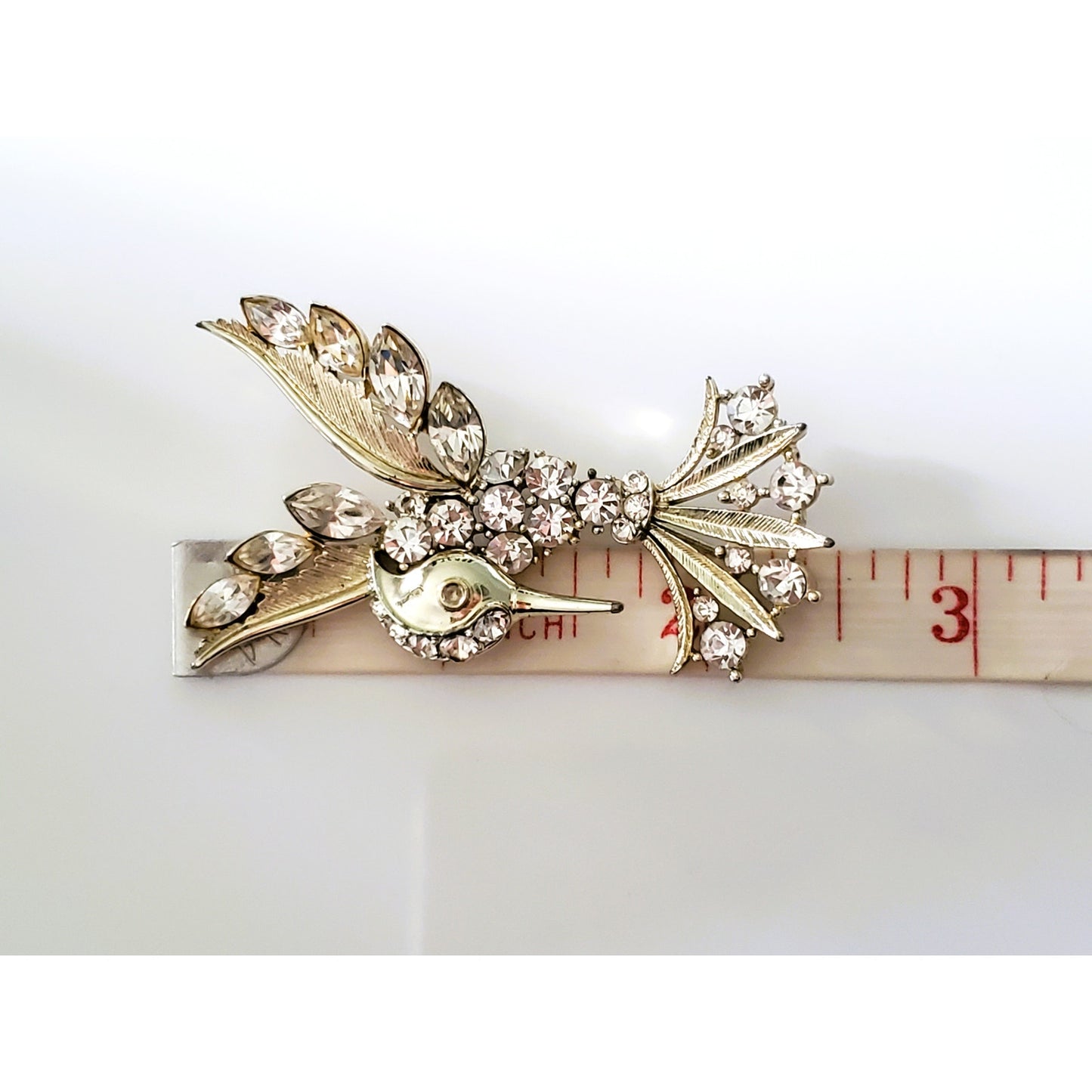 Vintage Lisner Hummingbird Brooch