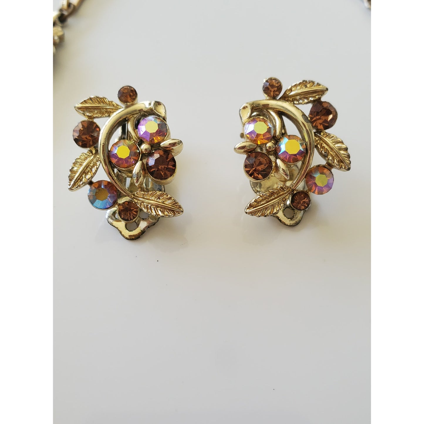 Vintage Lisner Necklace and Earring Set
