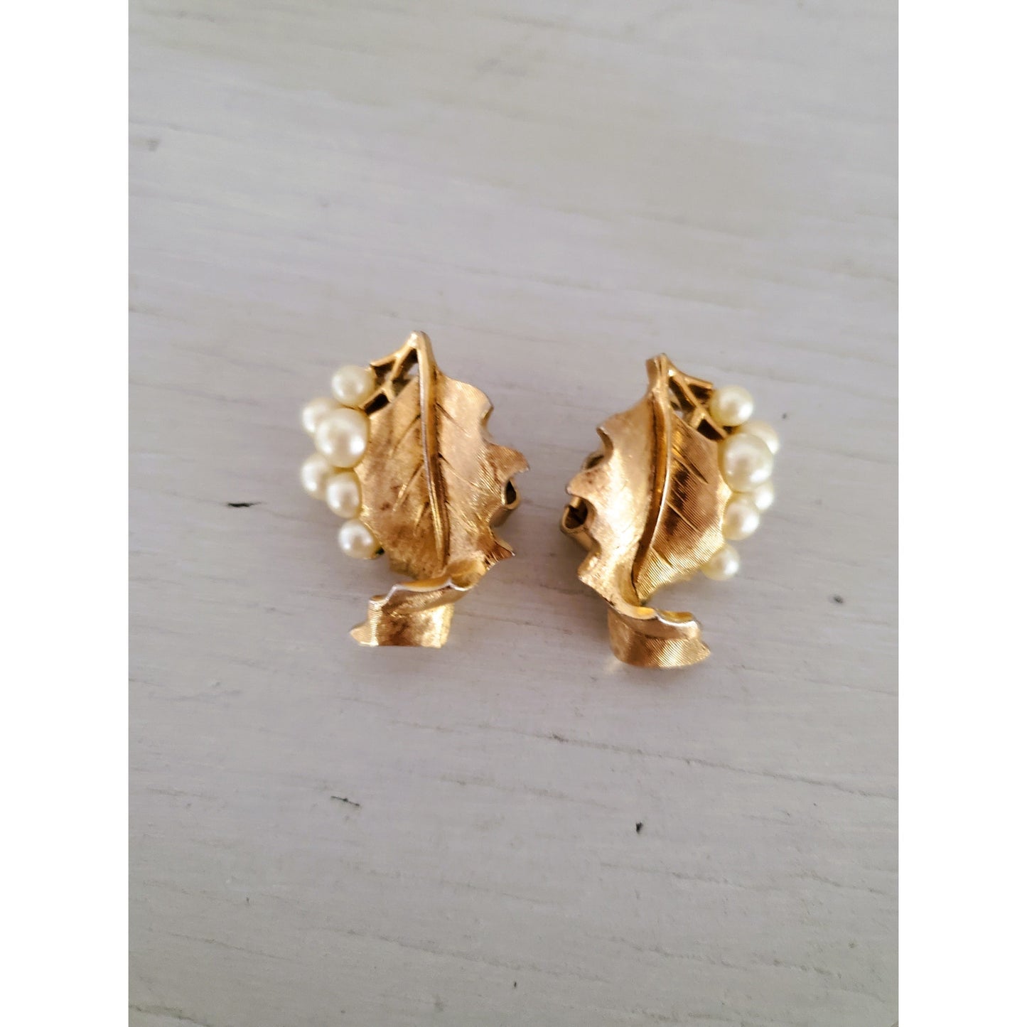 Vintage Mid-Century Crown Trifari Holly Leaf and Pearl Set
