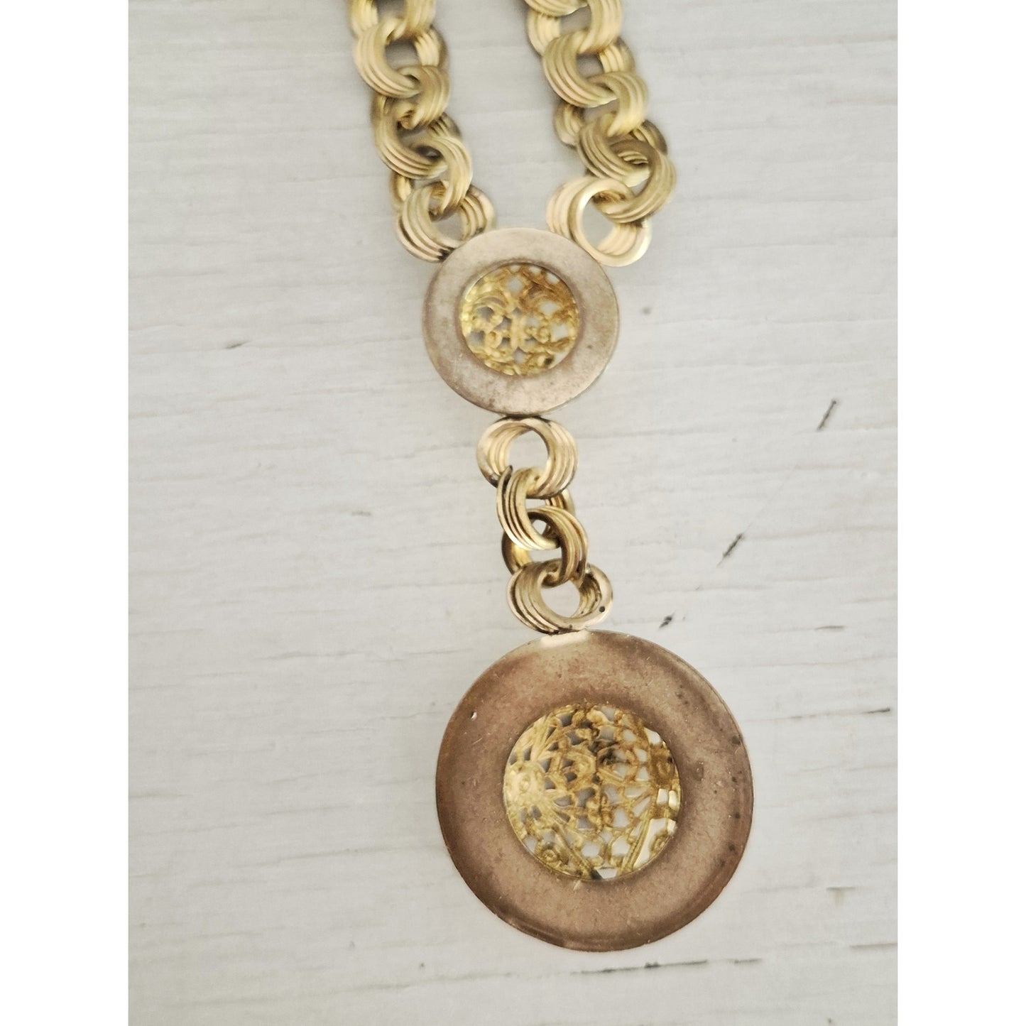 Vintage Dome Medallion Lariat Gold-tone Necklace