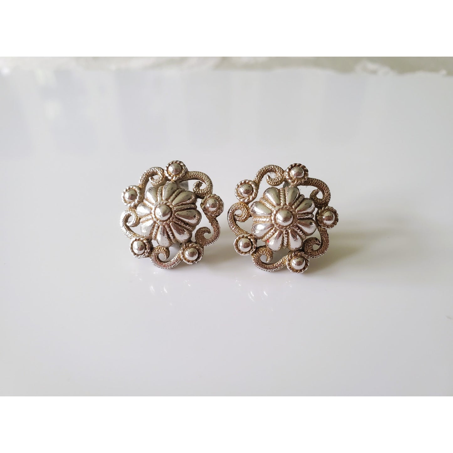 Vintage Silver Crown Trifari Clip On Earrings
