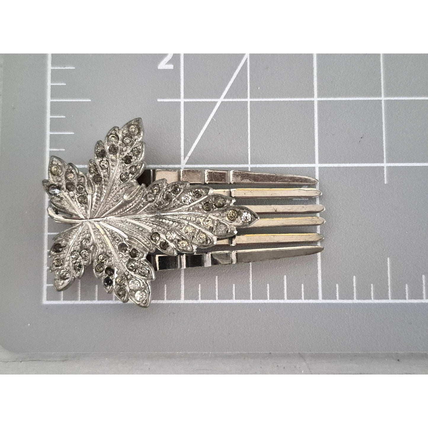 Vintage 1940s Pot Metal Rhinestone Comb Barrette